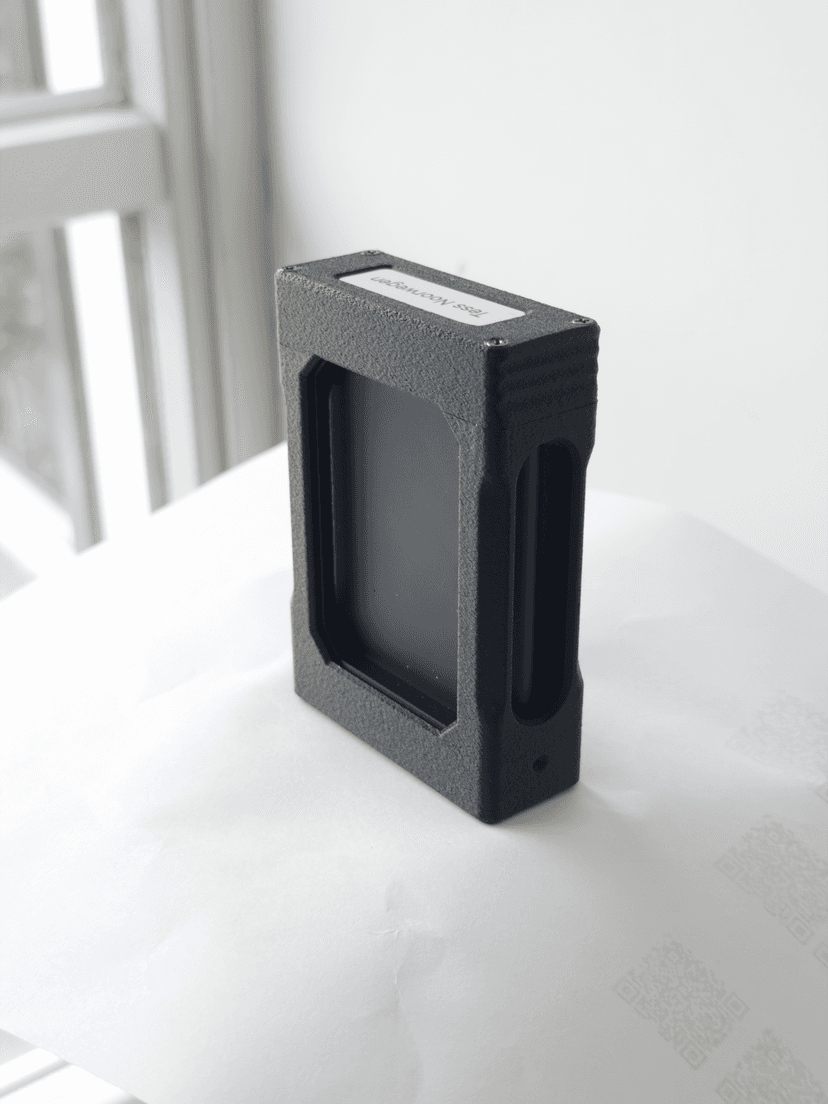 Trackable inside white studio environment